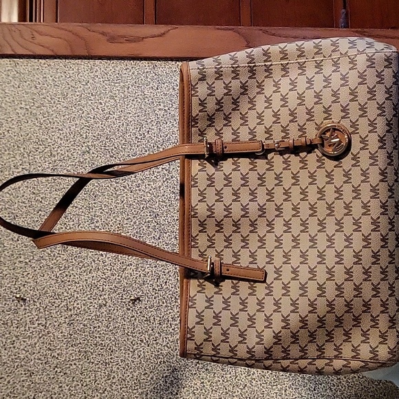 Michael kors signature canvas tote shop